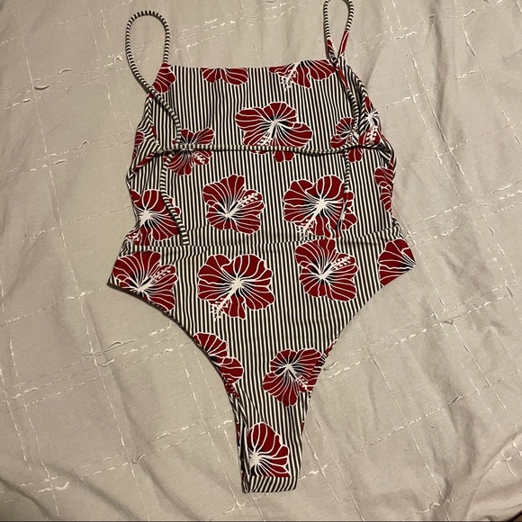 Iwa One Piece ~ Hapa - Picture 3 of 5